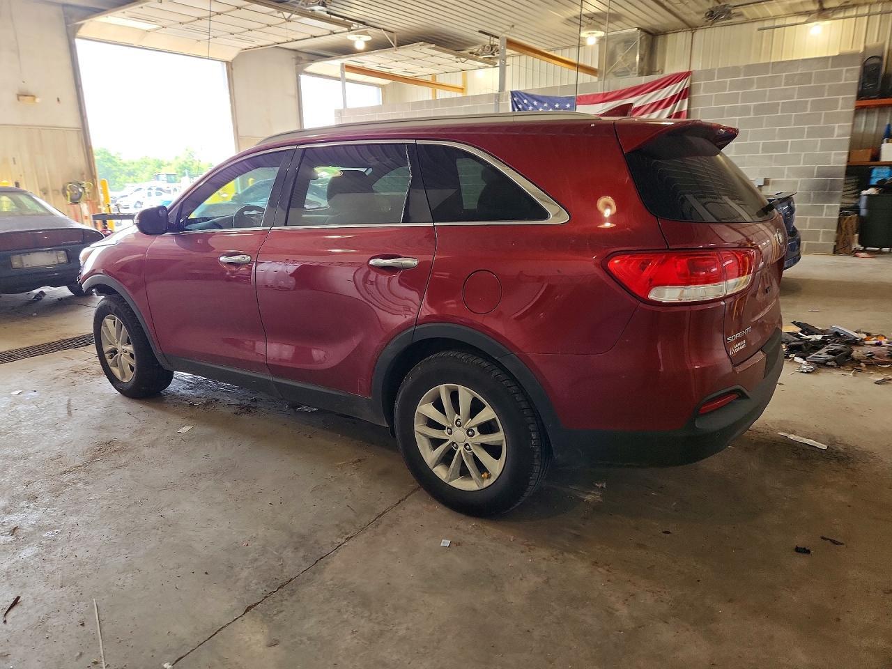 2016 Kia Sorento Lx - Image 2