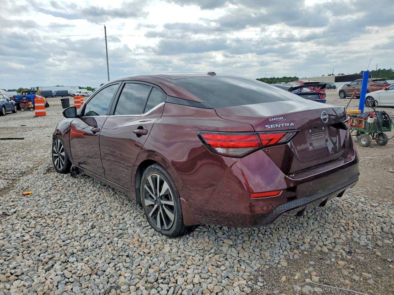 2024 Nissan Sentra Sv - Image 2