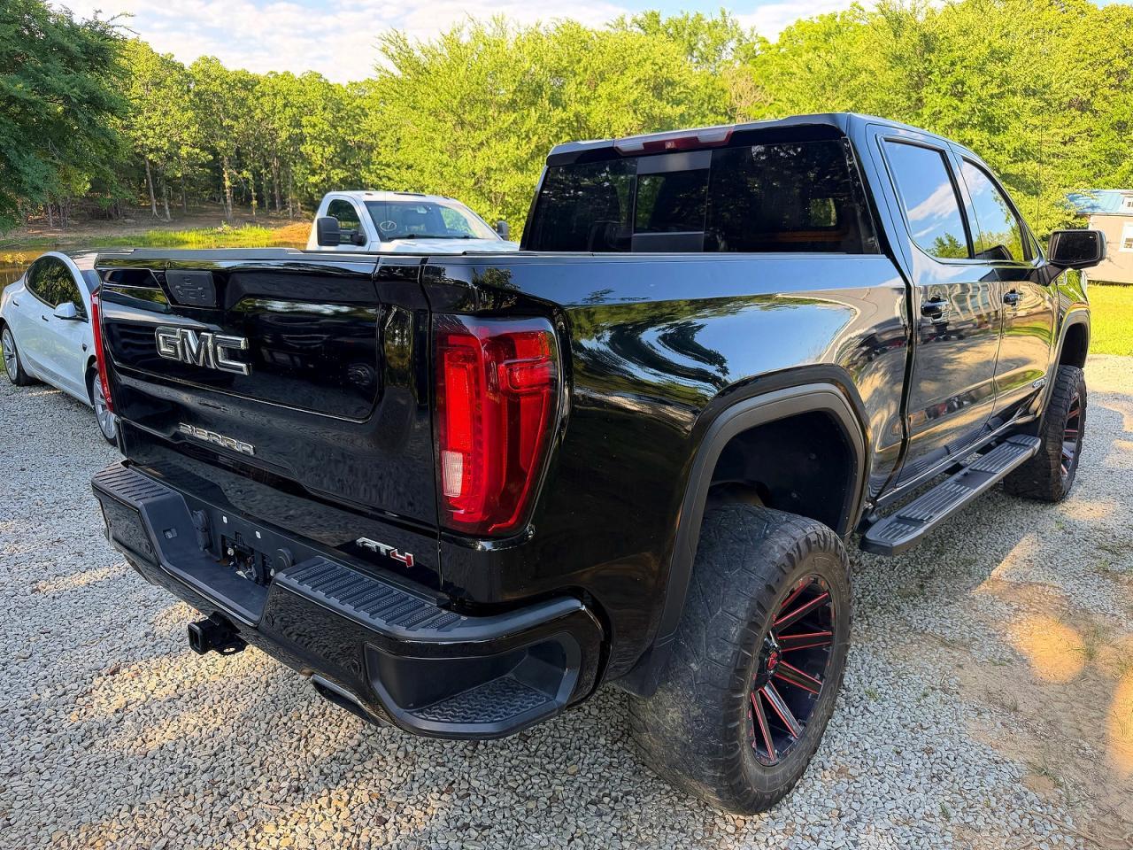 2019 GMC Sierra K1500 At4 - Фото 4