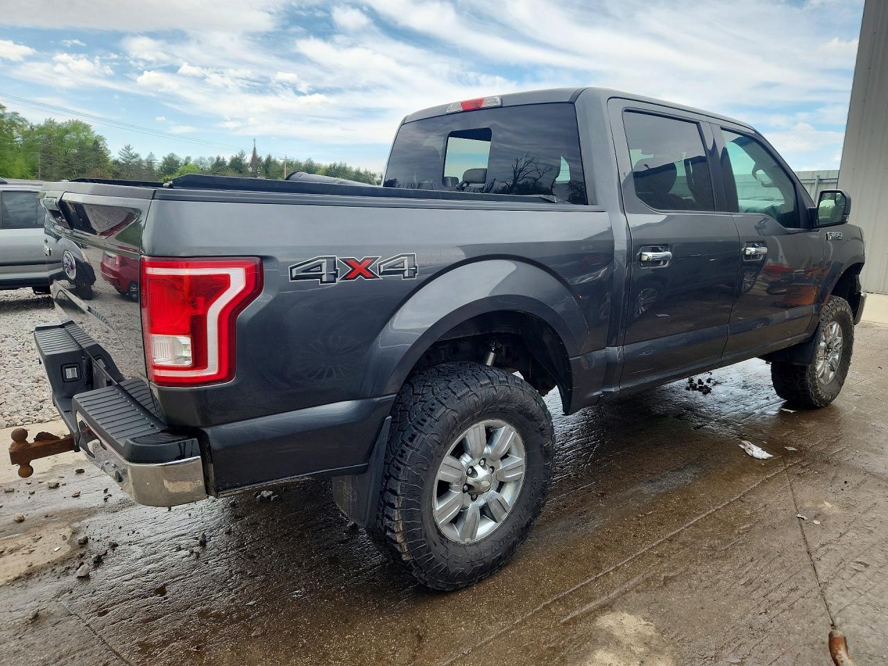 2017 Ford F150 Supercrew - Image 3