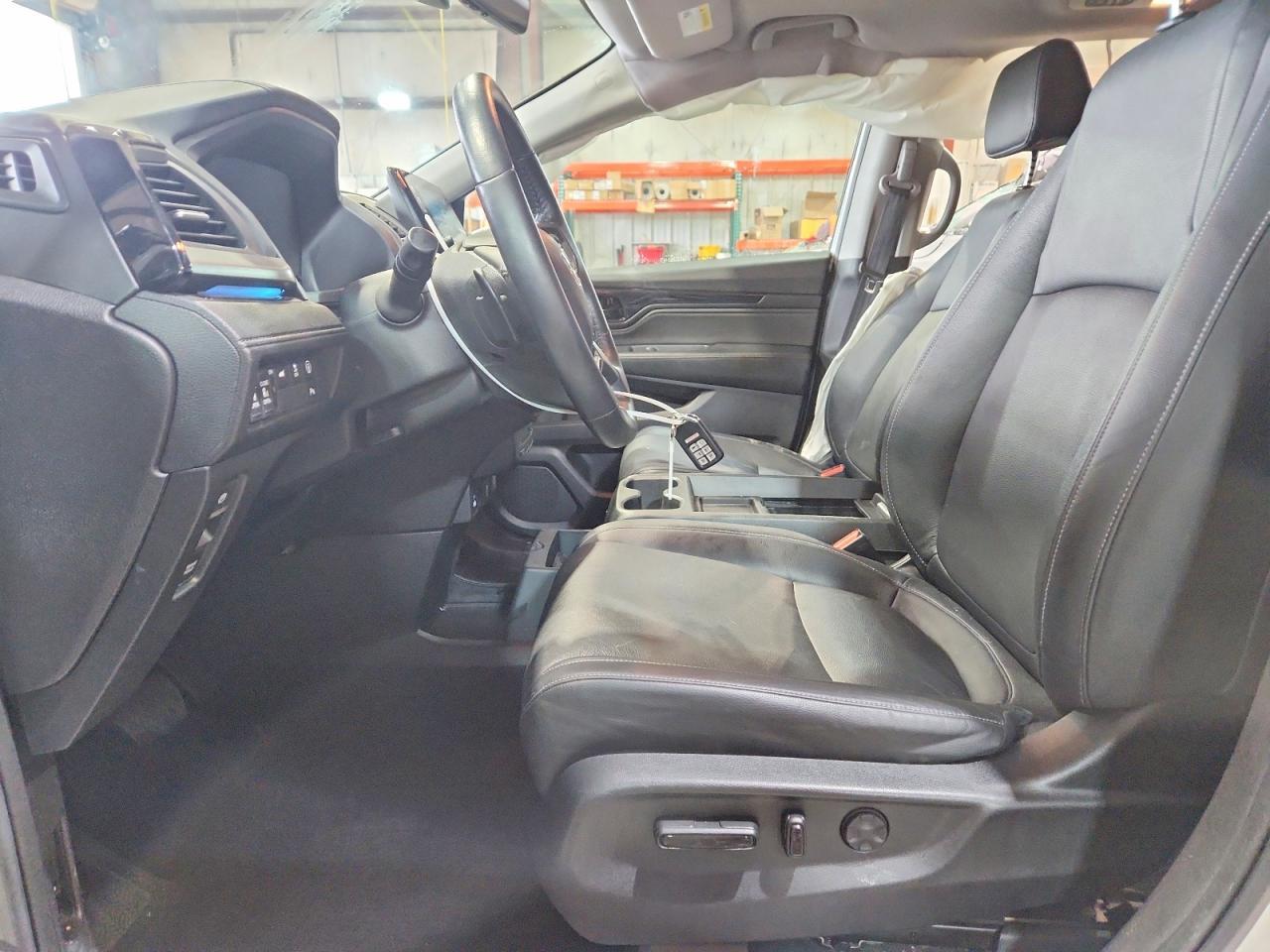 2023 Honda Odyssey Touring - Фото 7