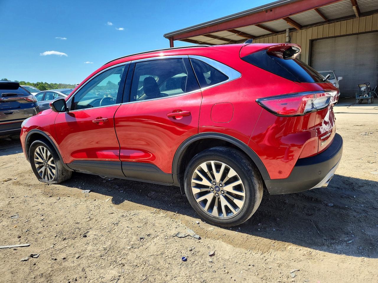 2020 Ford Escape Titanium - Фото 2