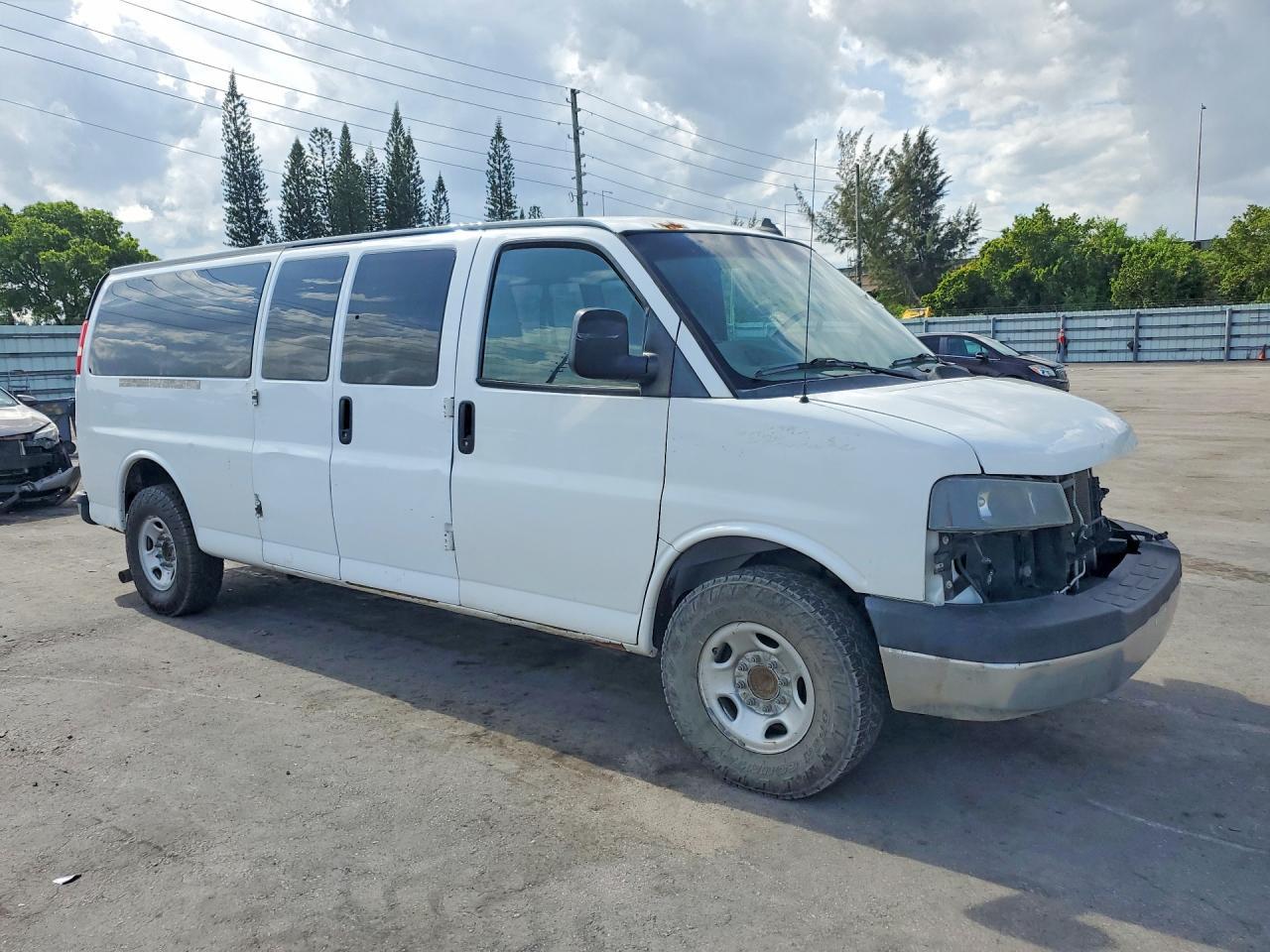 2018 Chevrolet Express G3500 Lt - Фото 4