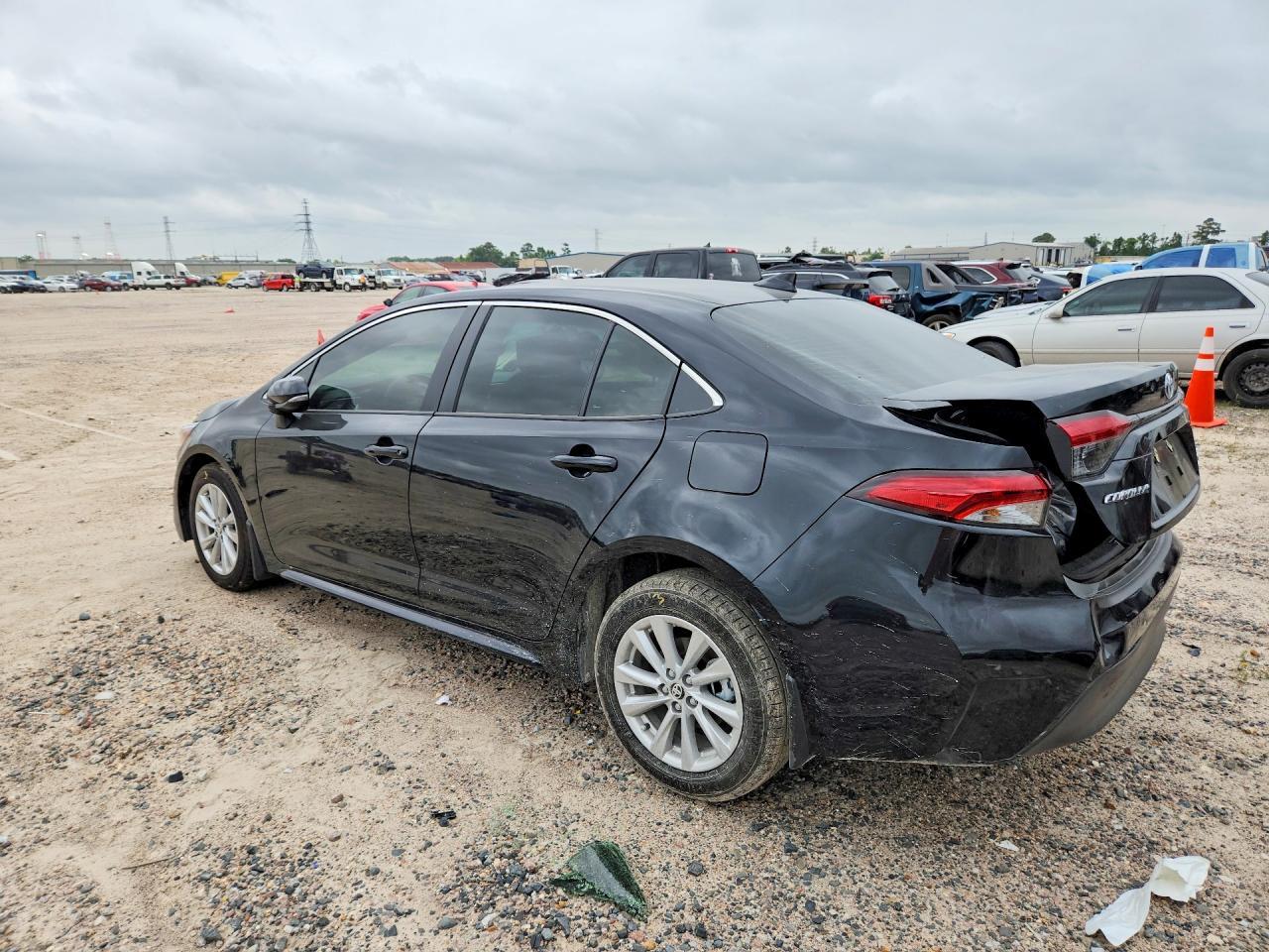 2026 Toyota Corolla Hybrid Xle - Фото 2