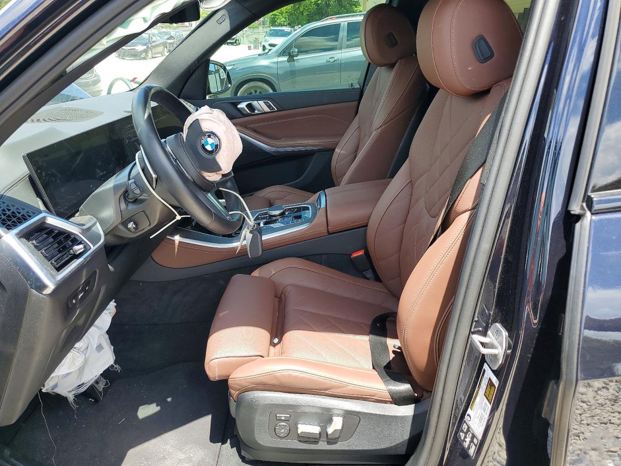 2025 BMW X5 xDrive40I - Фото 7