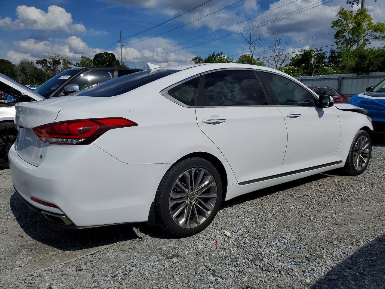 2016 Hyundai Genesis 3.8L - Фото 3