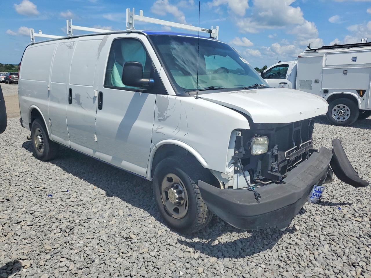 2013 Chevrolet Express Delivery Van - Фото 4