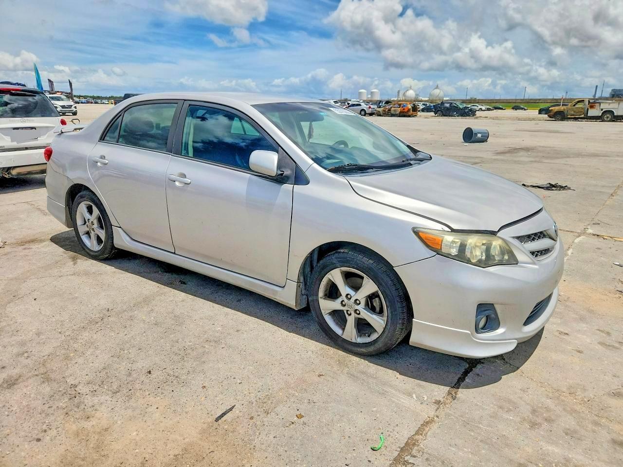 2013 Toyota Corolla S - Фото 4