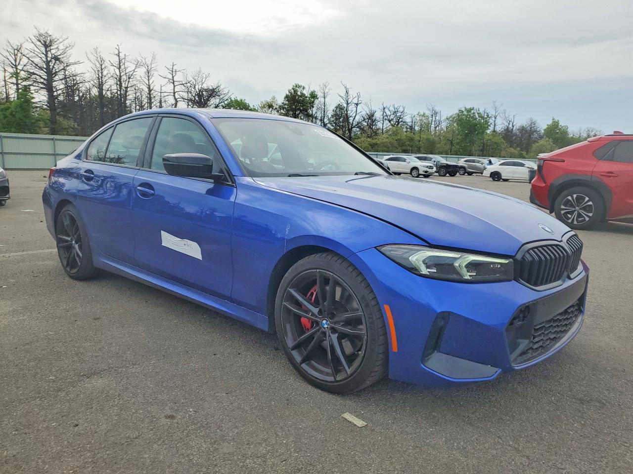 2024 BMW 330Xi - Фото 4