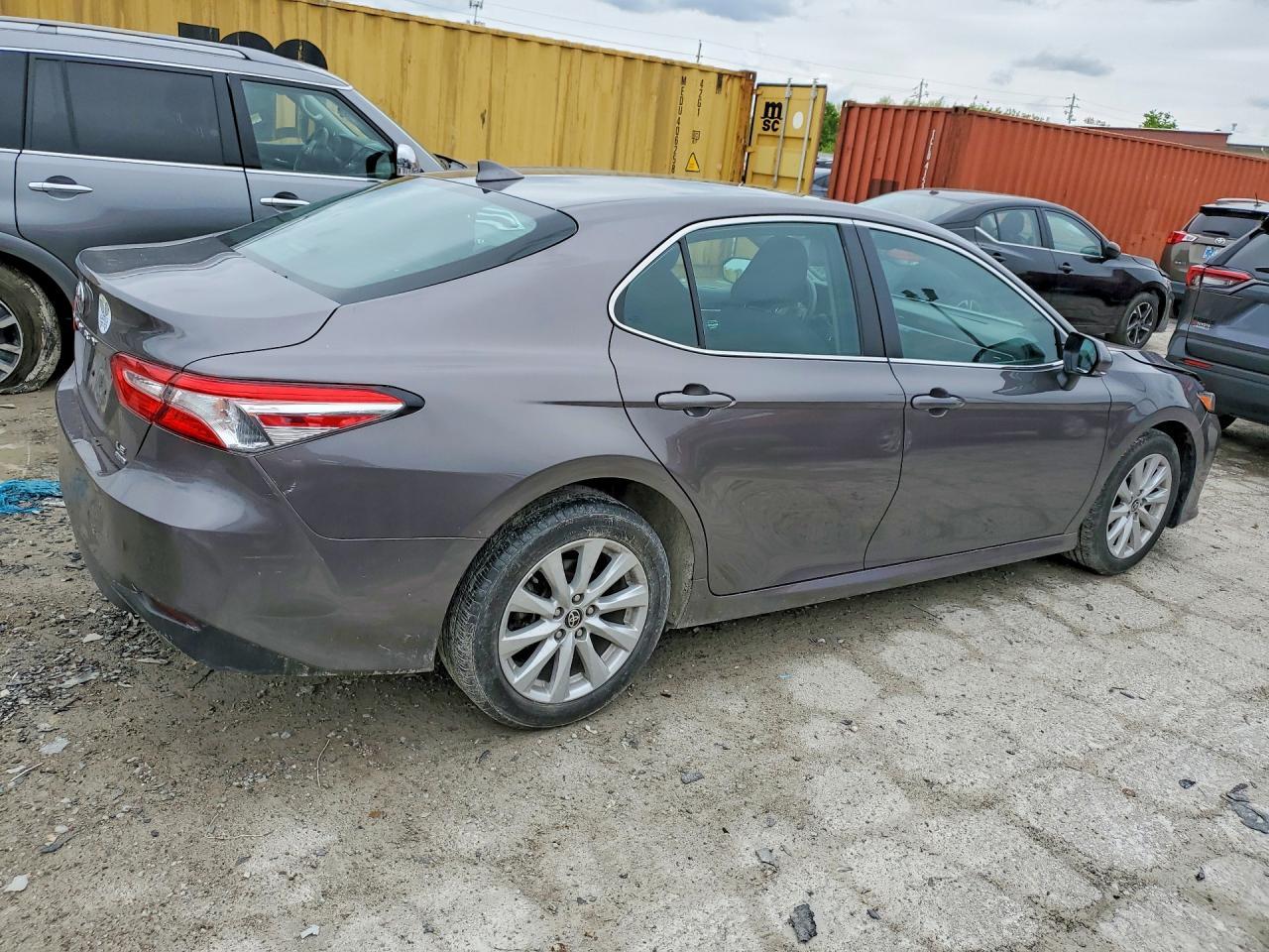 2020 Toyota Camry Le - Image 3