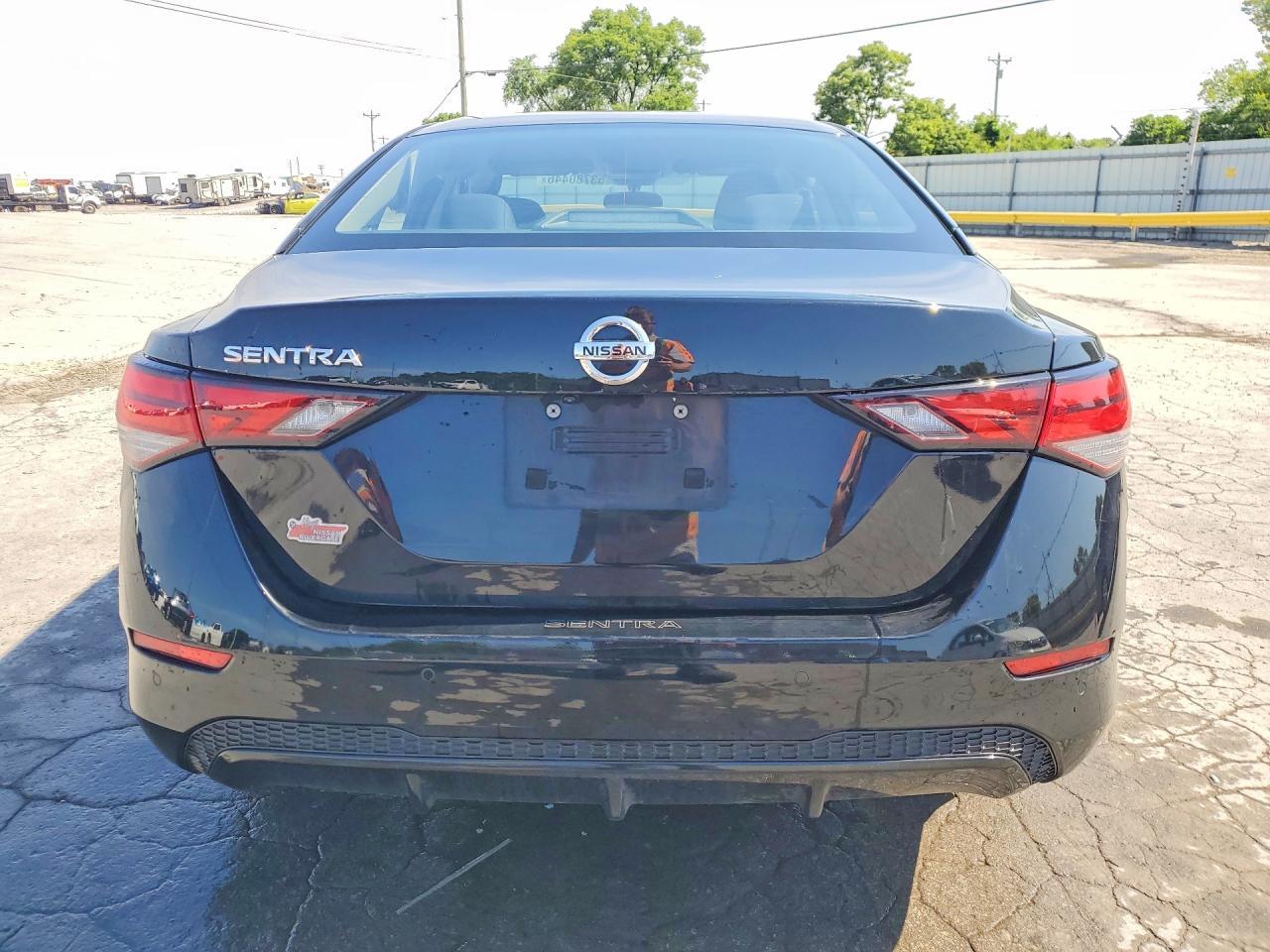 2023 Nissan Sentra S - Image 6