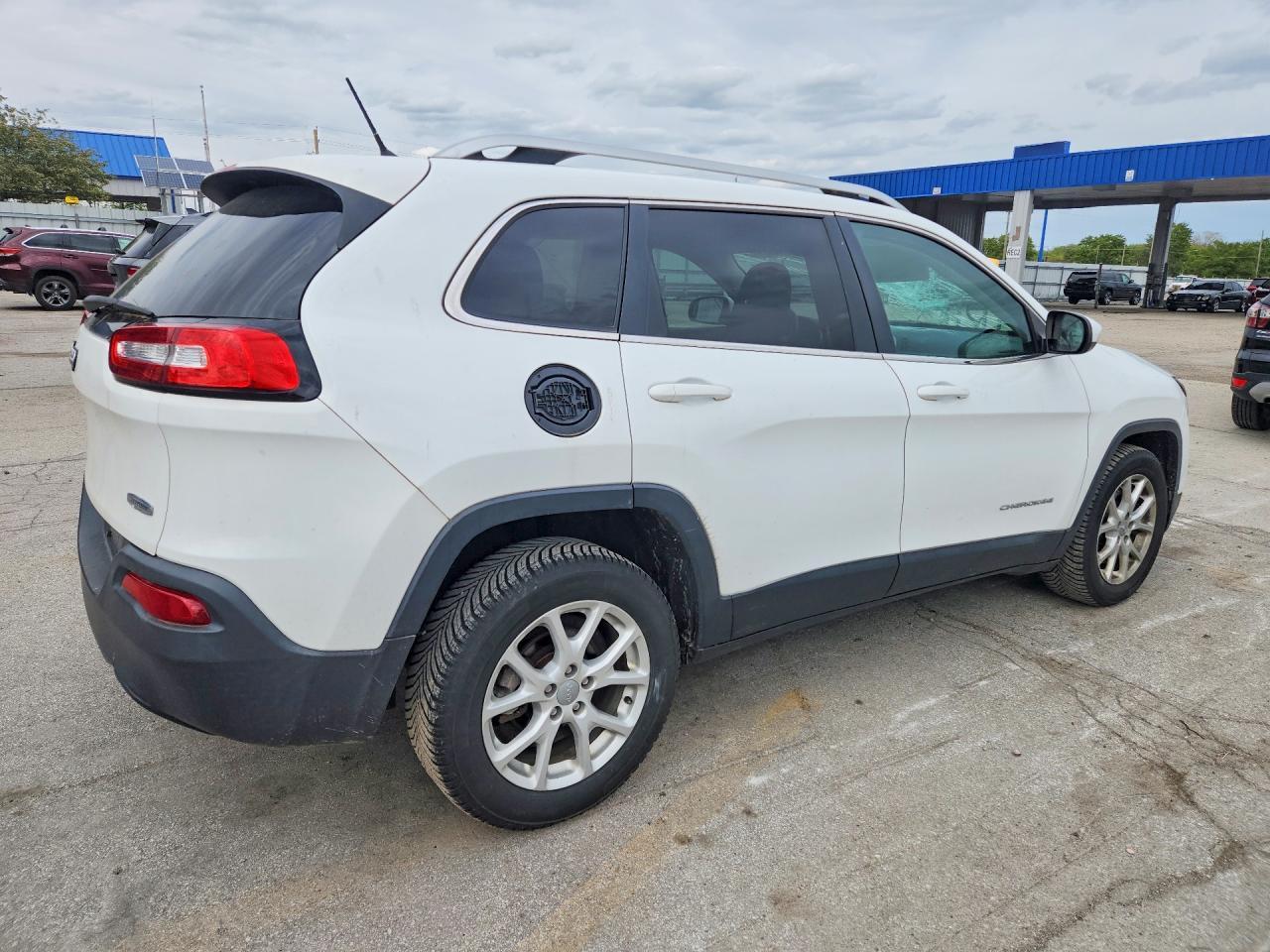 2014 Jeep Cherokee Latitude - Image 3
