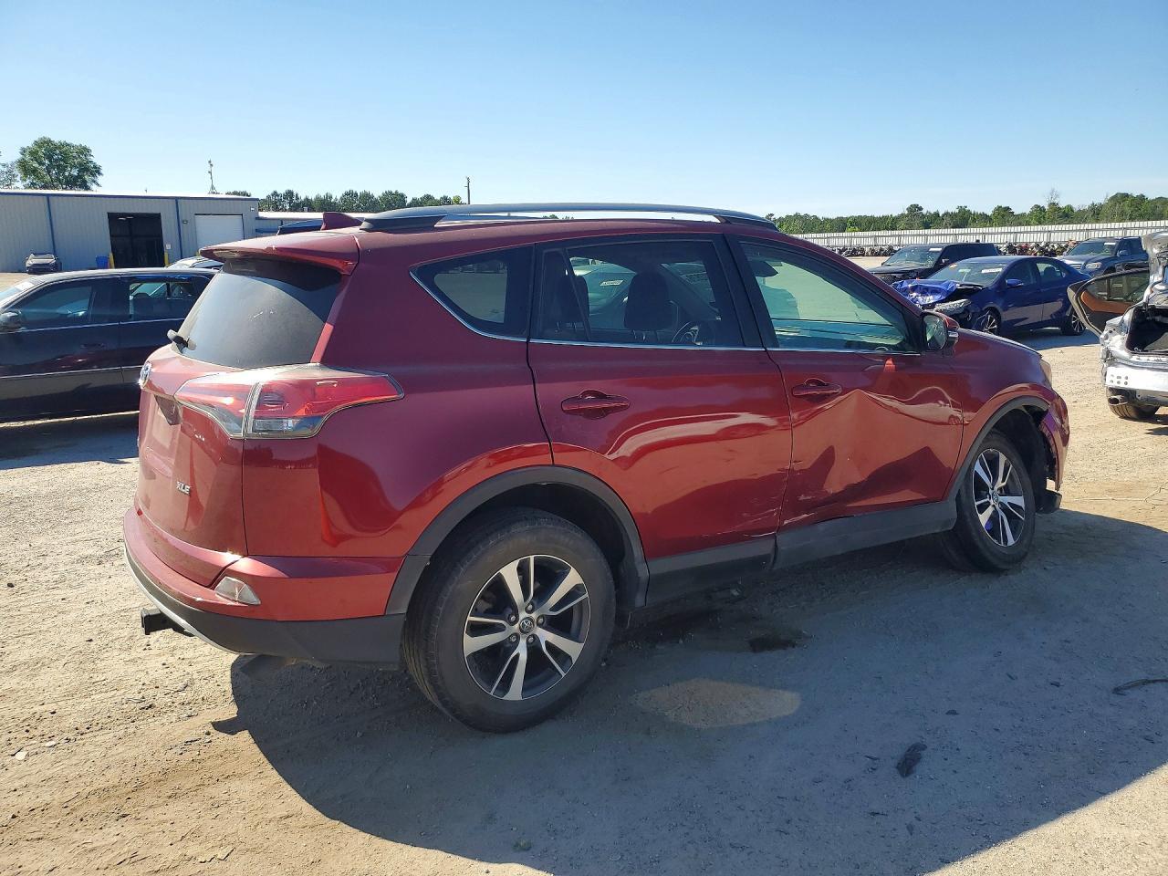 2018 Toyota Rav4 Xle - Image 3