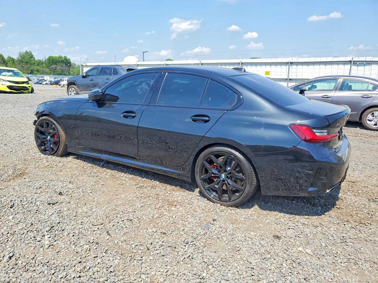 2026 BMW M340Xi - Фото 2