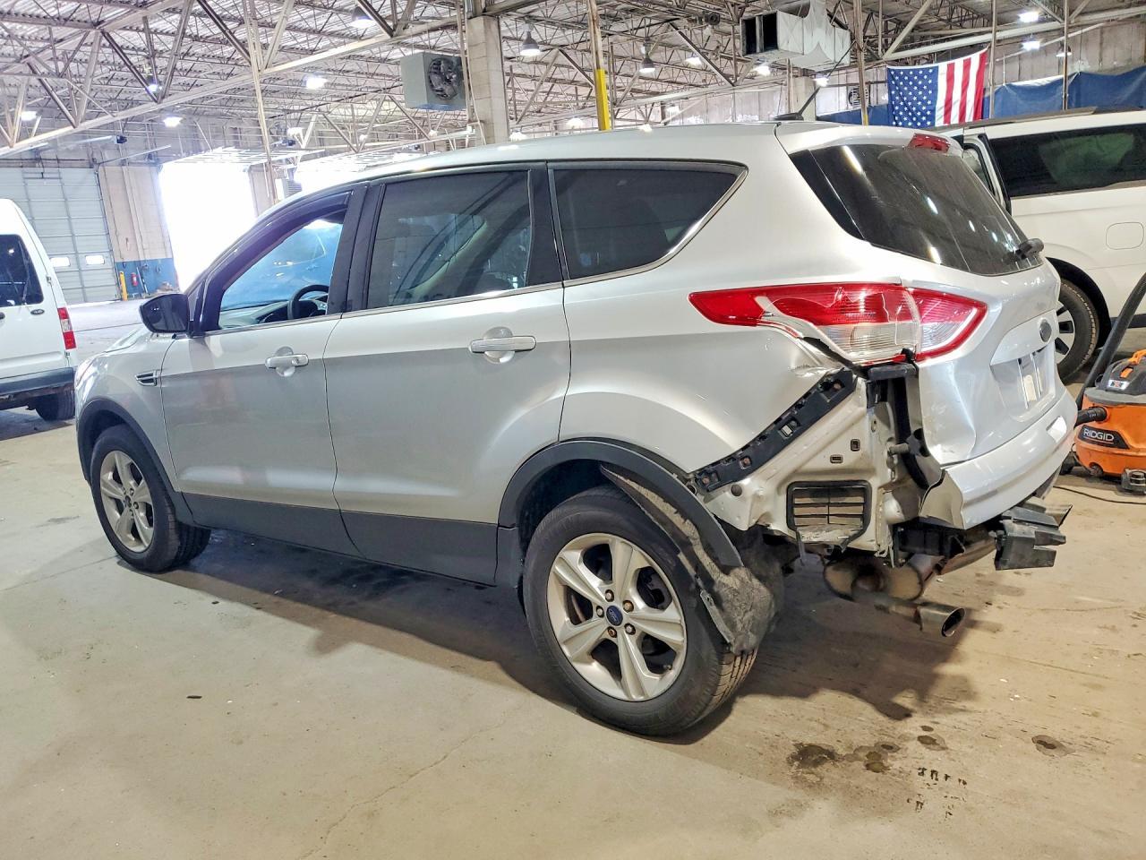 2014 Ford Escape Se - Фото 2