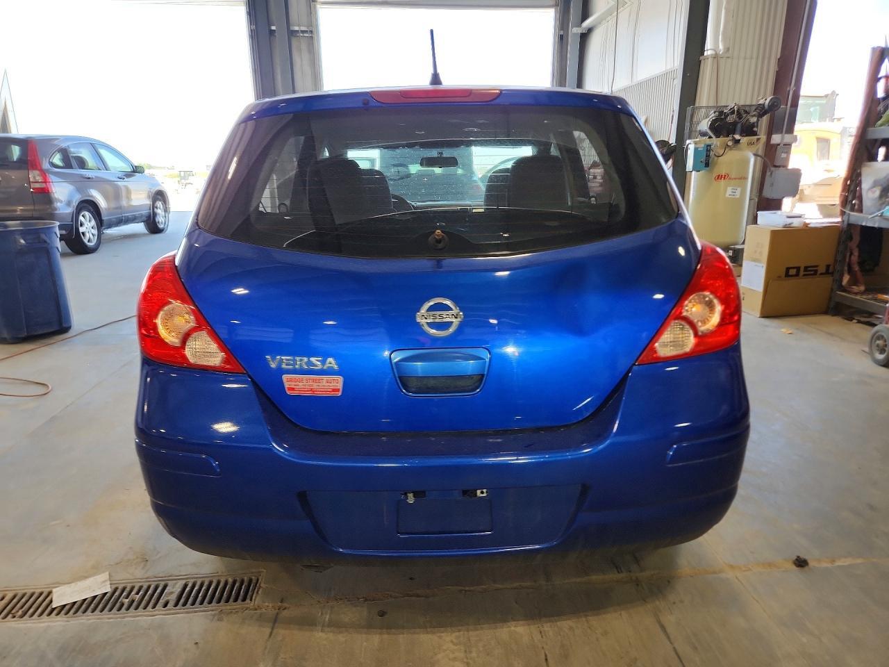 2012 Nissan Versa 1.8 S - Фото 6