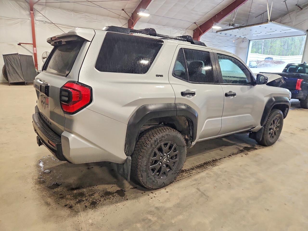 2025 Toyota 4Runner Sr5 - Фото 3
