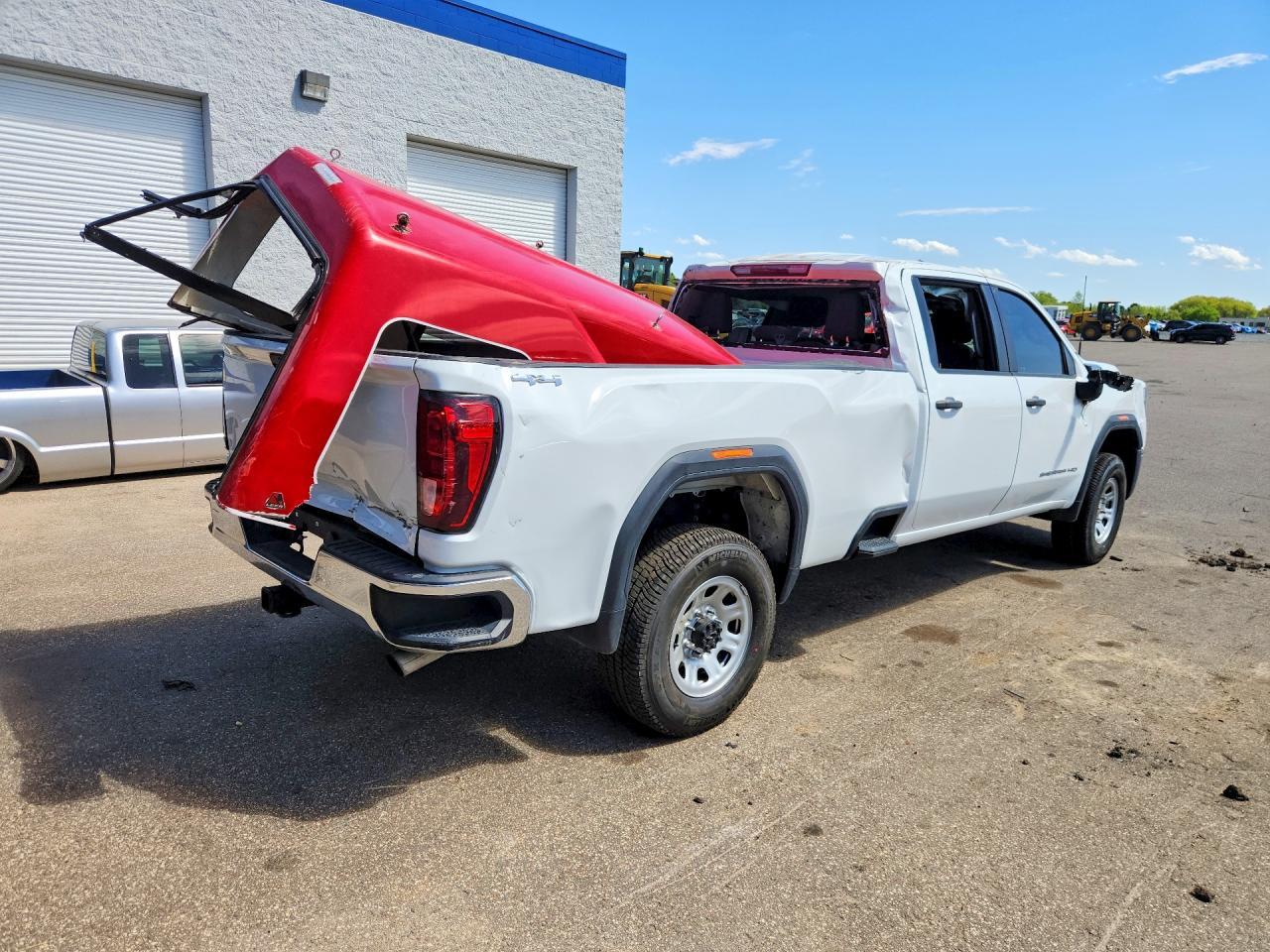 2024 GMC Sierra K3500 - Фото 3