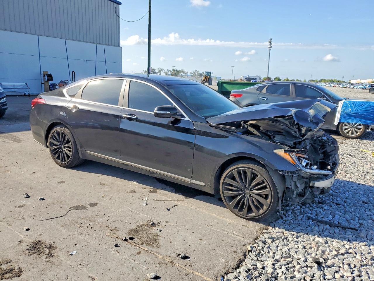2015 Hyundai Genesis 3.8L - Фото 4