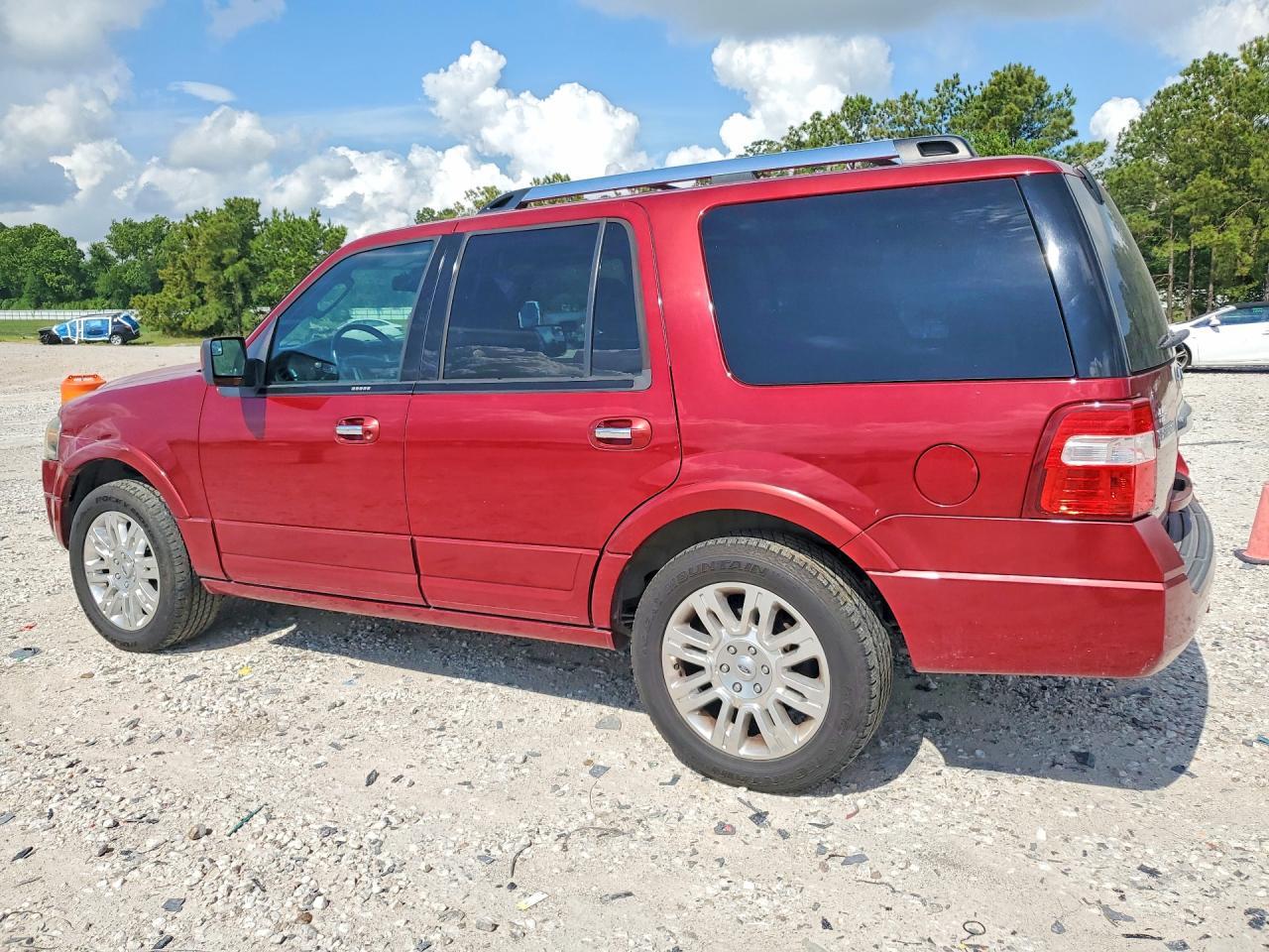 2014 Ford Expedition Limited - Image 2