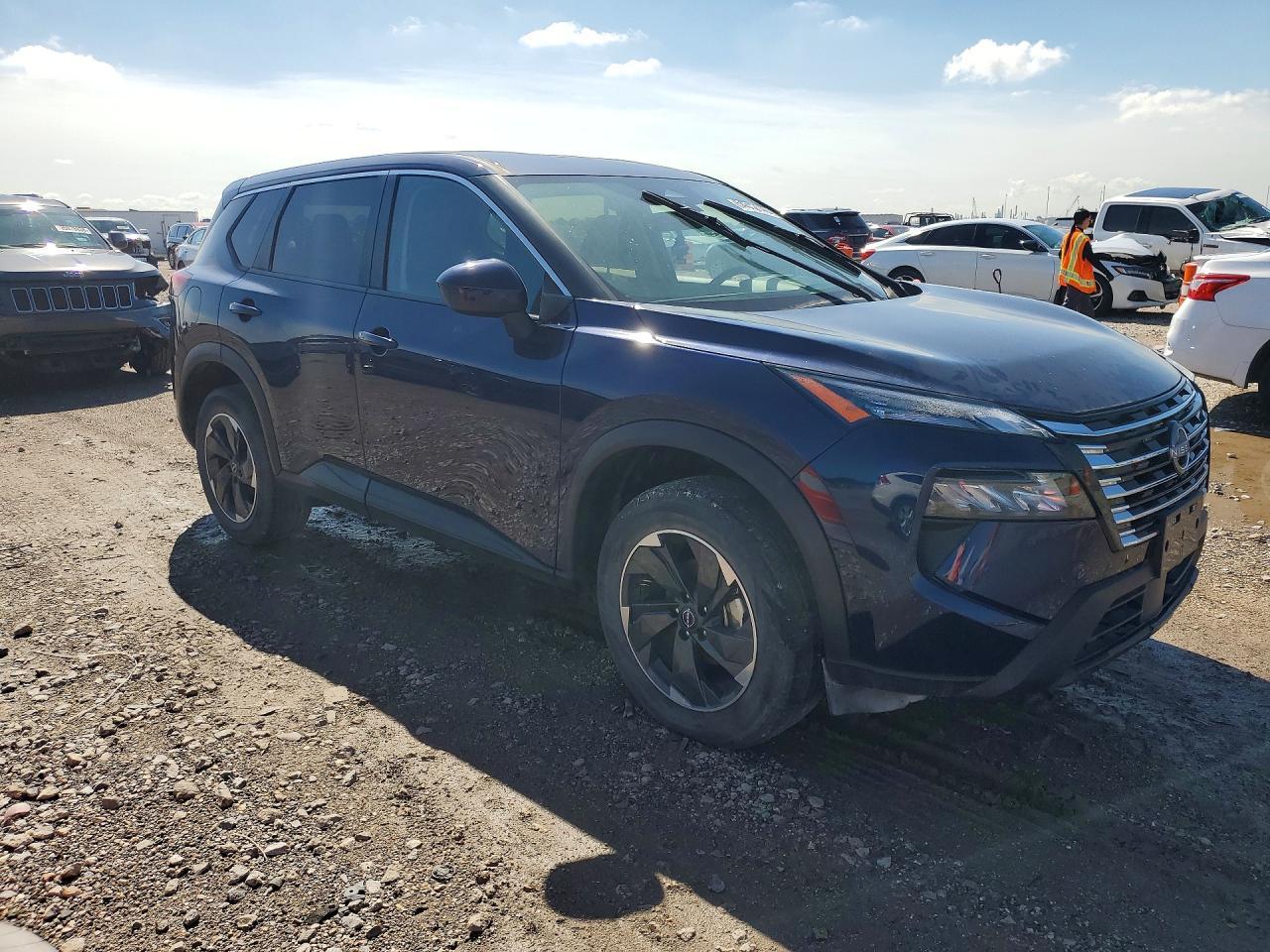 2025 Nissan Rogue Sv - Фото 4