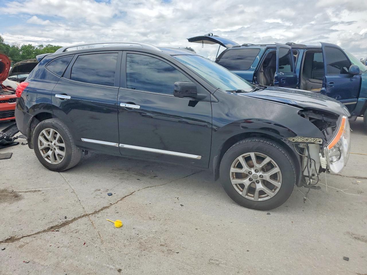 2012 Nissan Rogue S - Фото 4