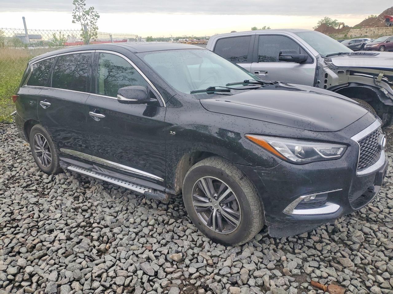 2017 Infiniti Qx60 Base - Image 4