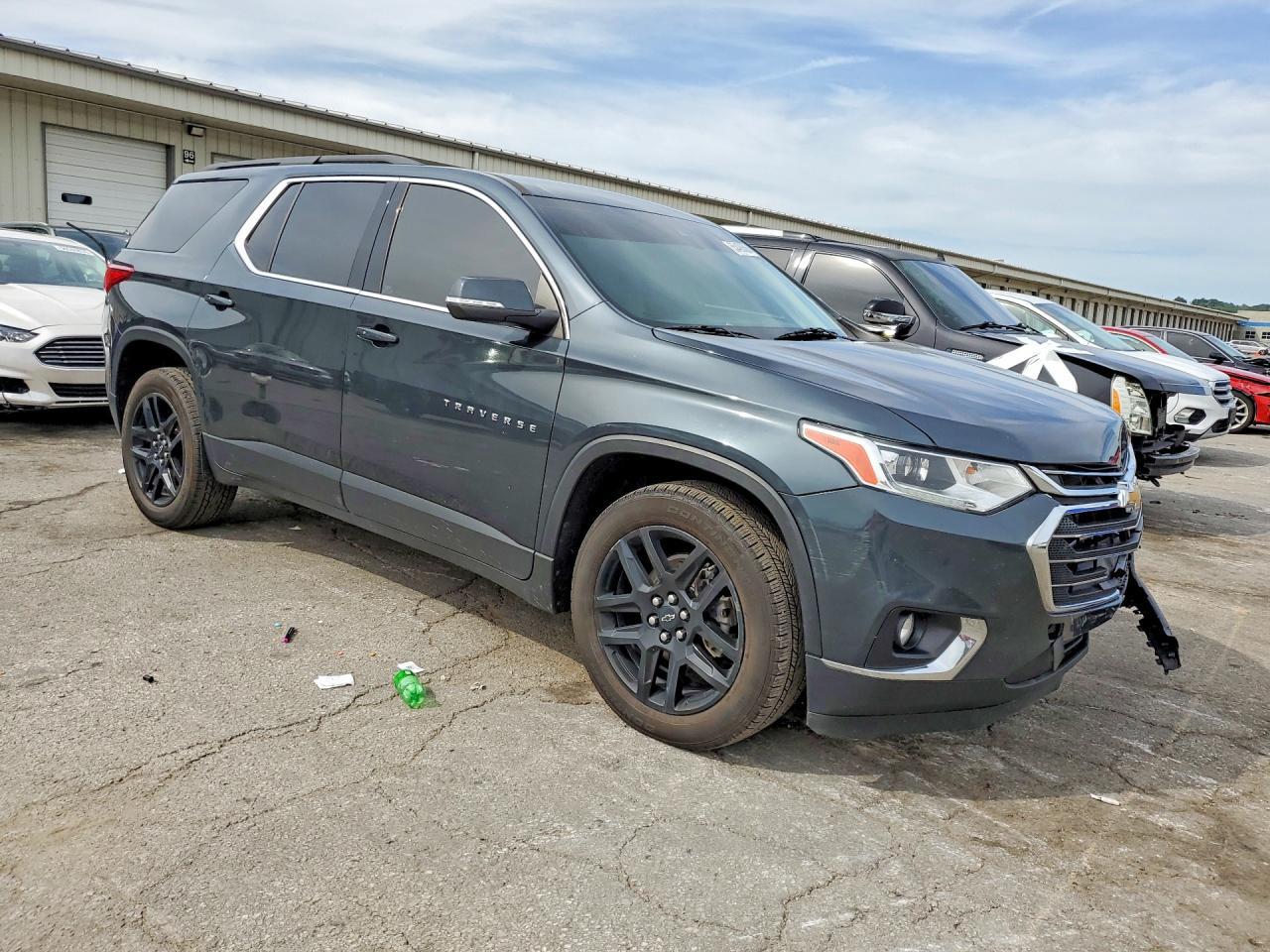 2021 Chevrolet Traverse Lt - Фото 4