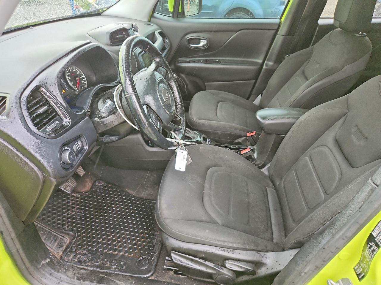 2017 Jeep Renegade Latitude - Image 7