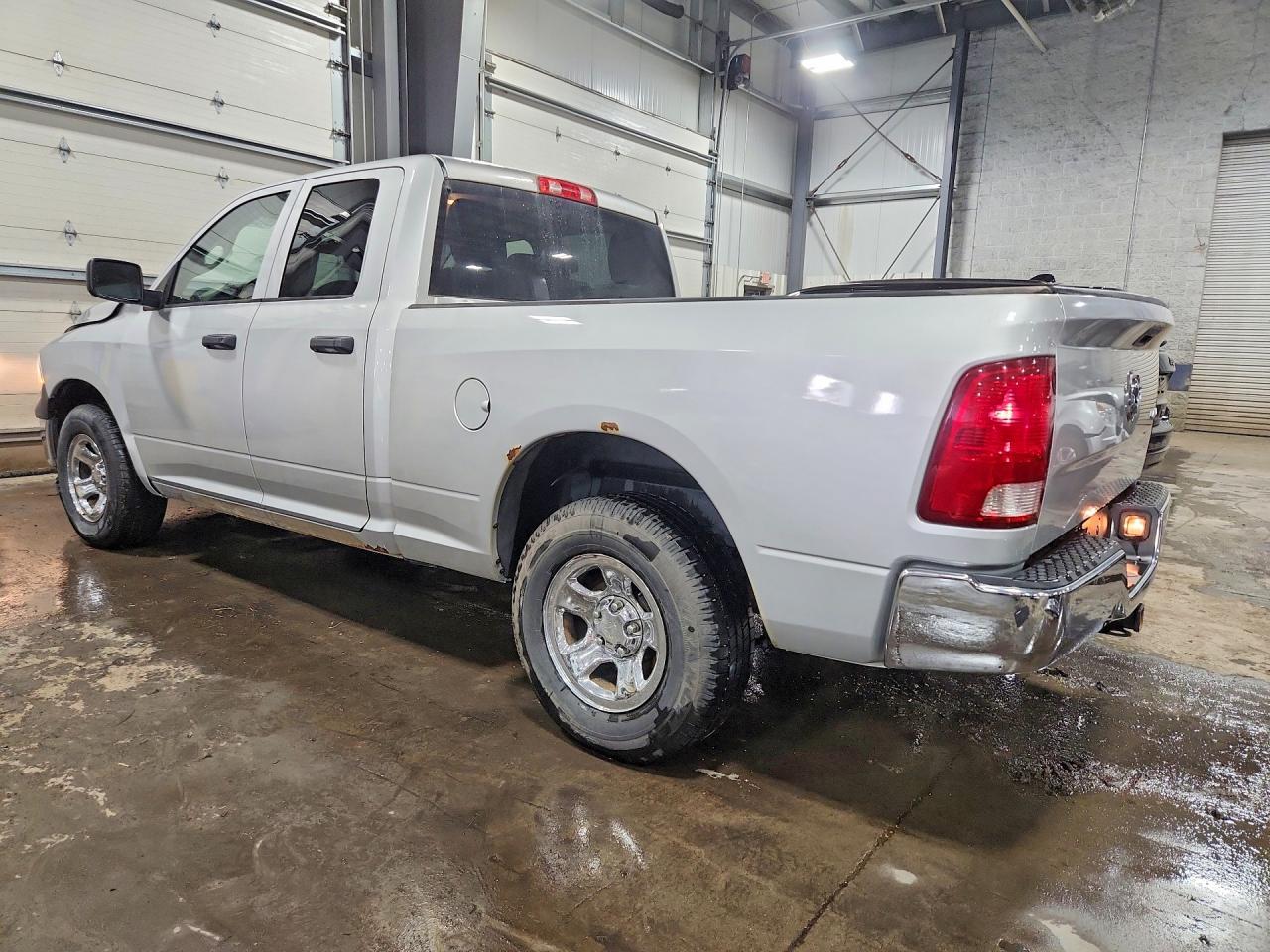 2011 Dodge Ram 1500 - Фото 2