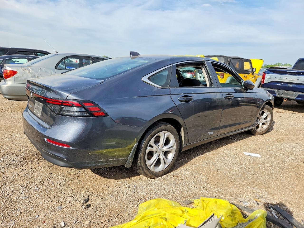 2025 Honda Accord Lx - Фото 3