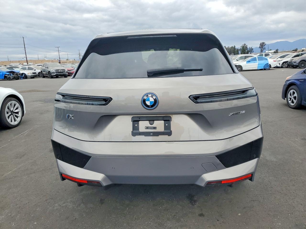 2024 BMW Ix xDrive50 - Фото 6