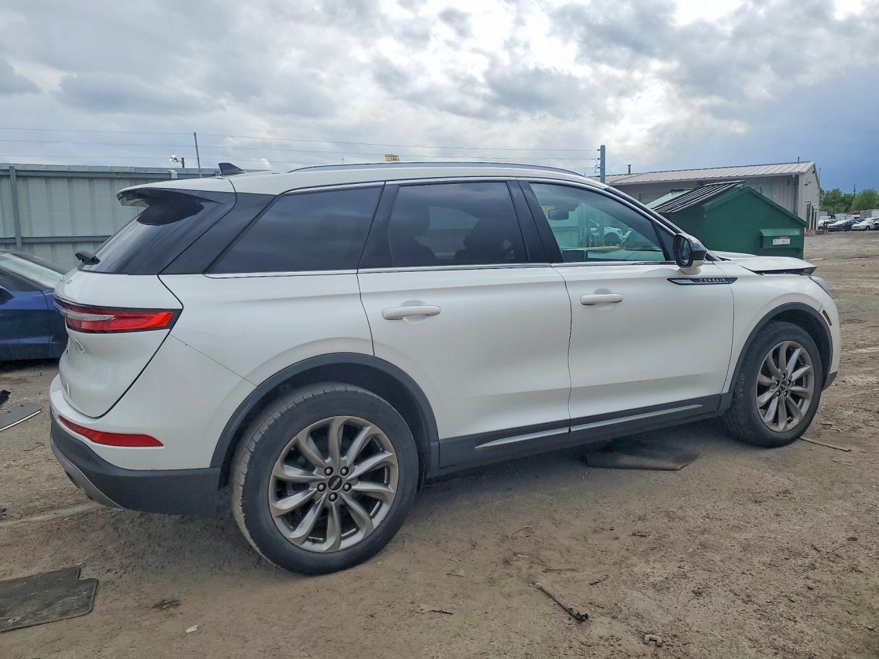 2021 Lincoln Corsair - Фото 3