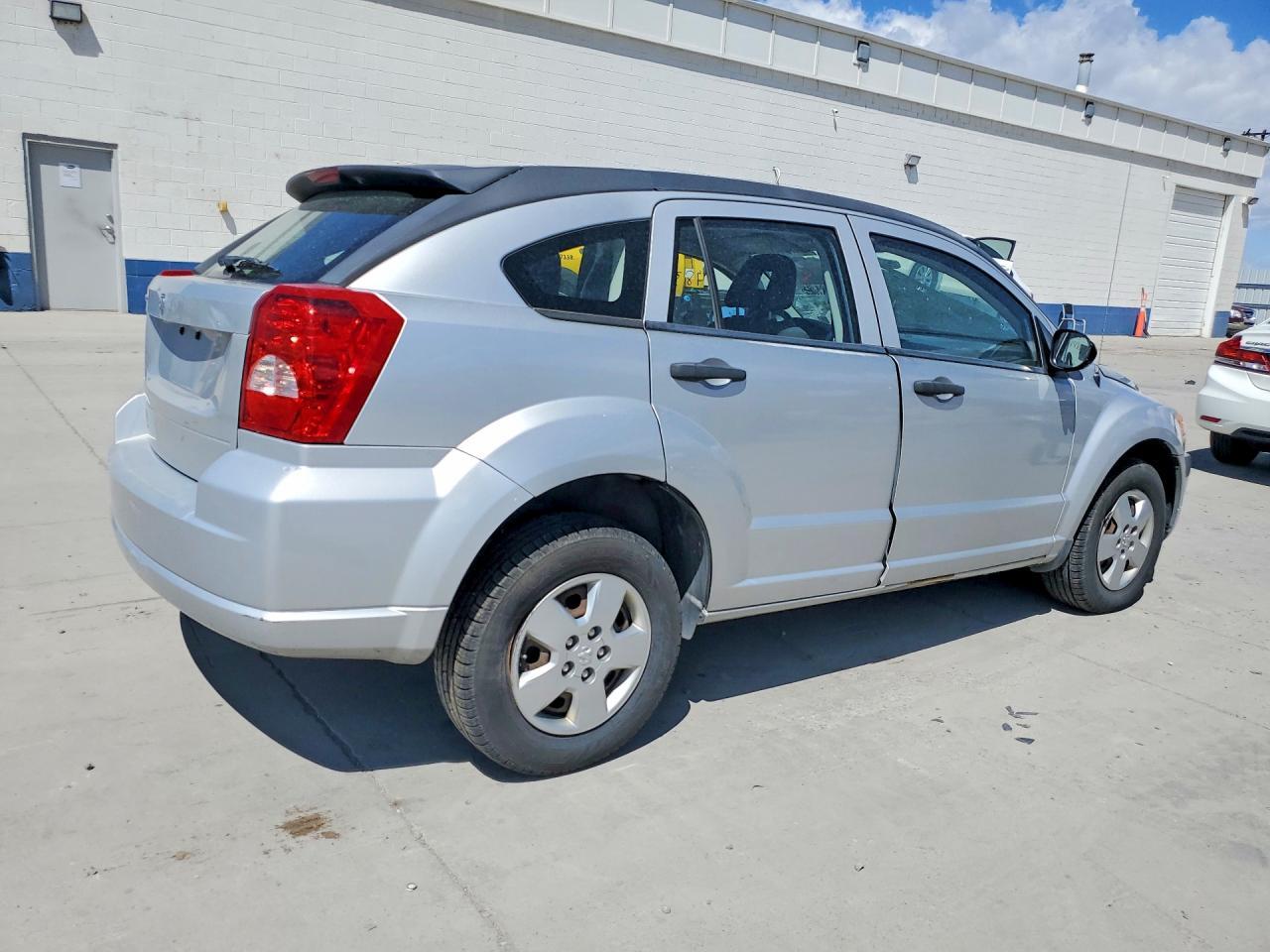 2008 Dodge Caliber - Image 3