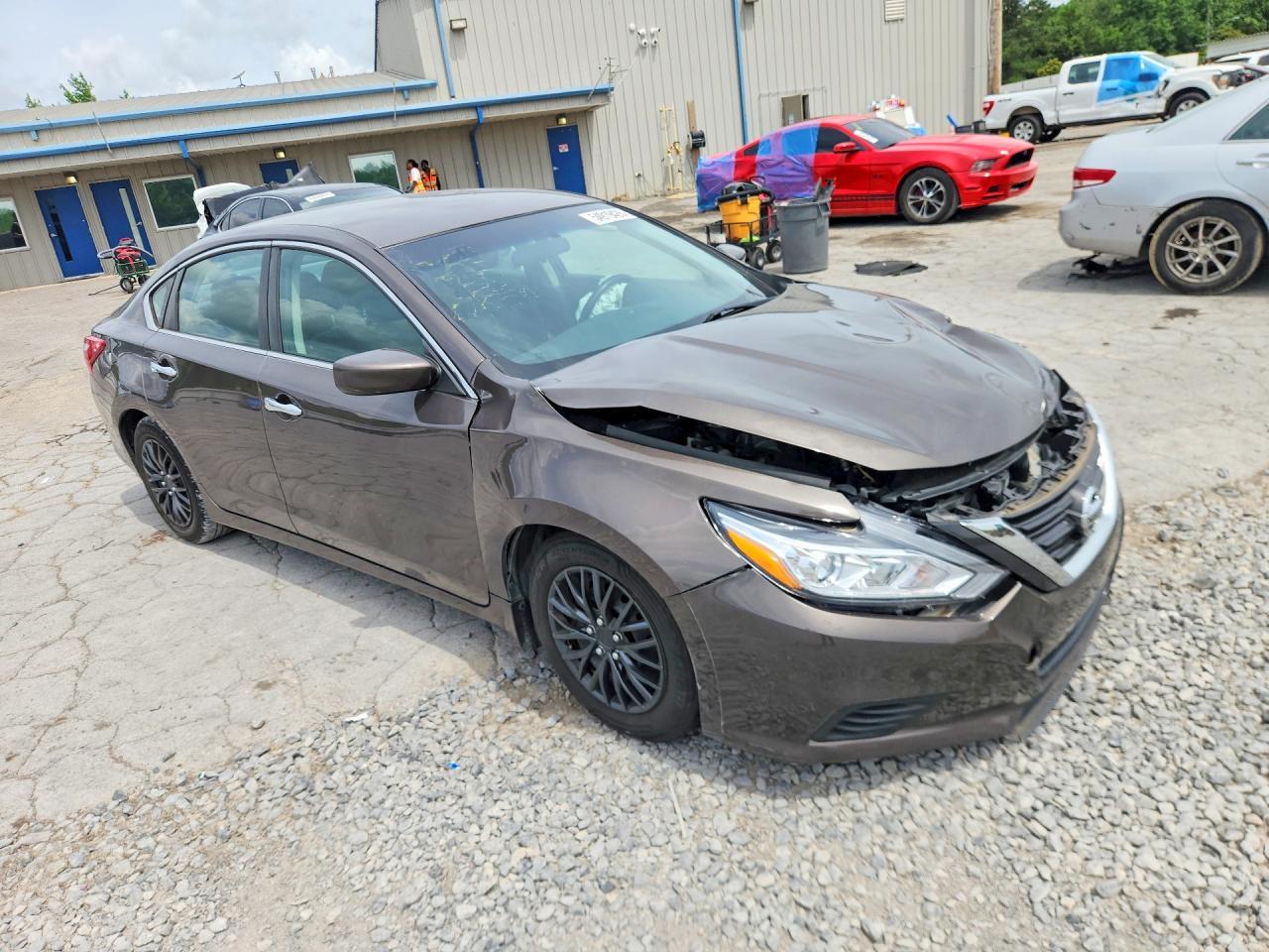 2017 Nissan Altima 2.5 S - Image 4