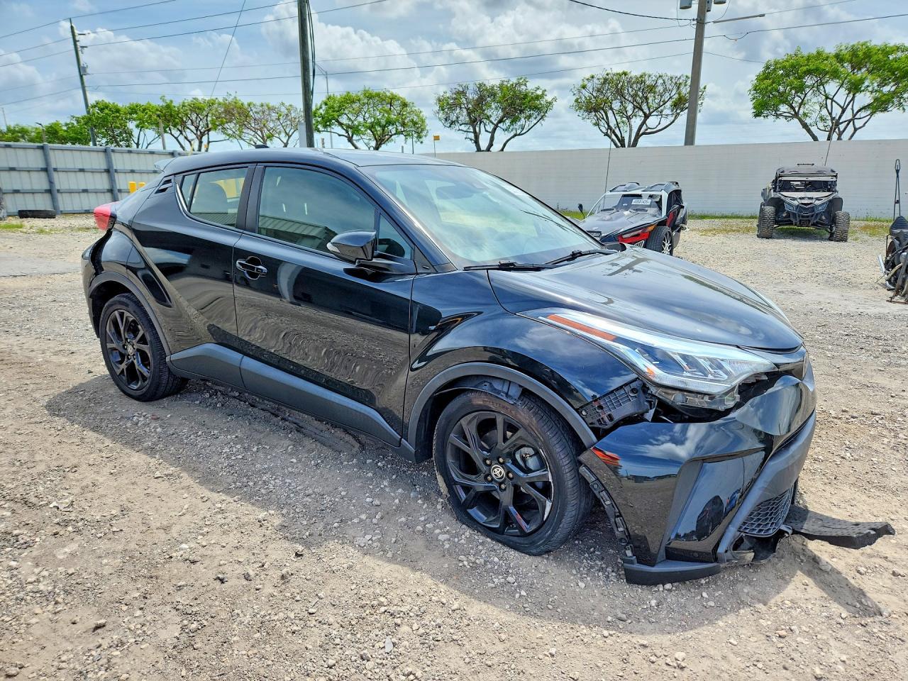 2022 Toyota C-Hr Nightshade - Фото 4