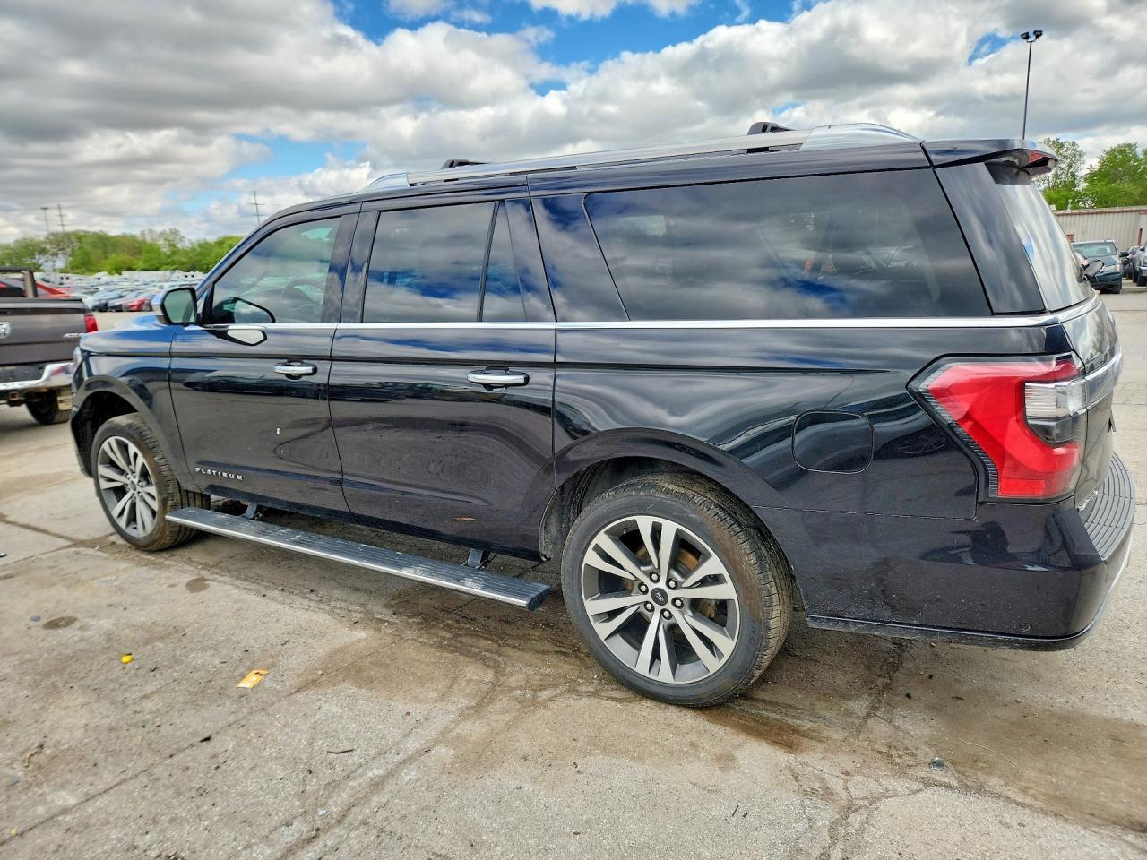 2020 Ford Expedition Max Platinum - Image 2