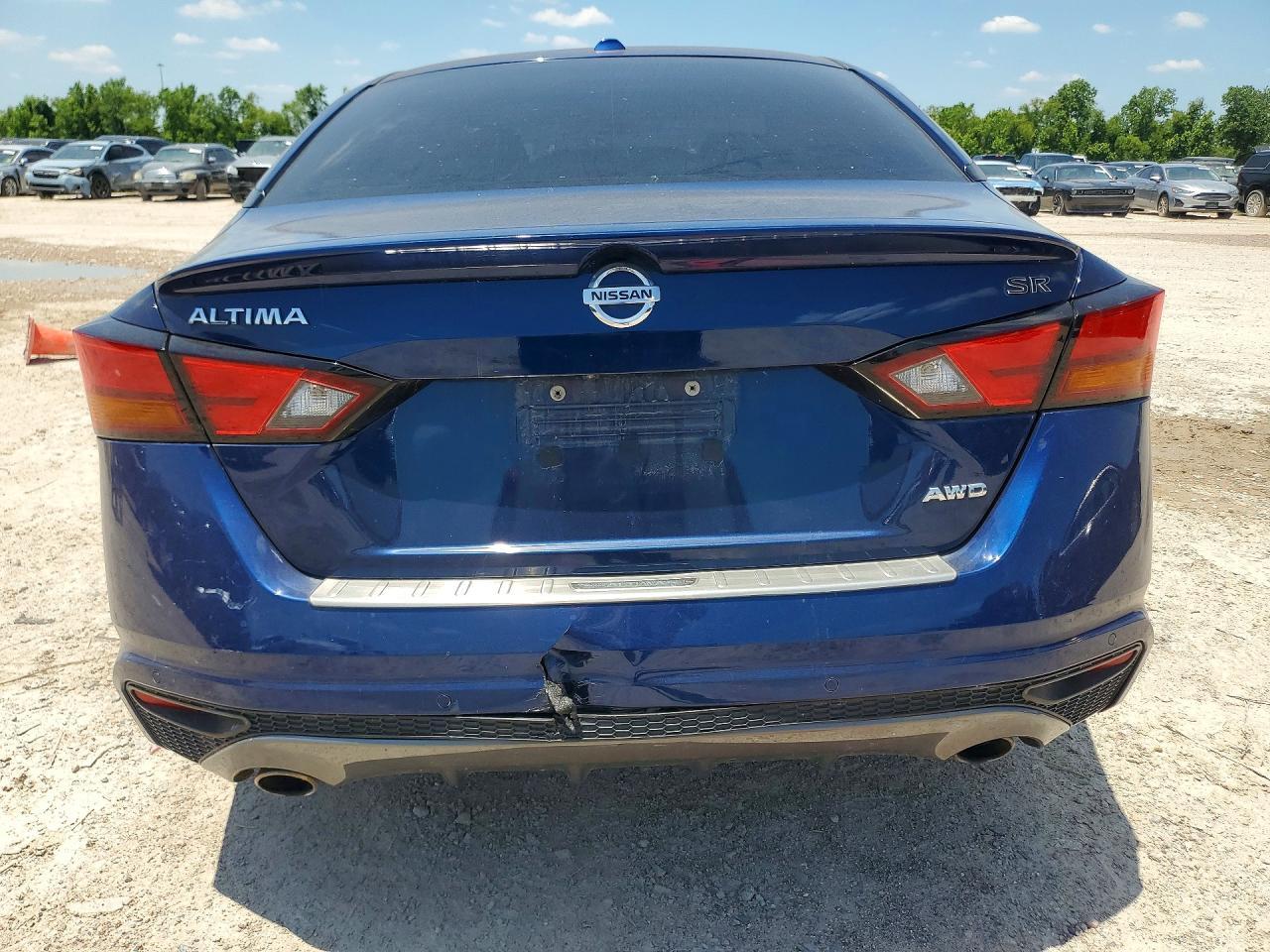 2022 Nissan Altima Sr - Image 6