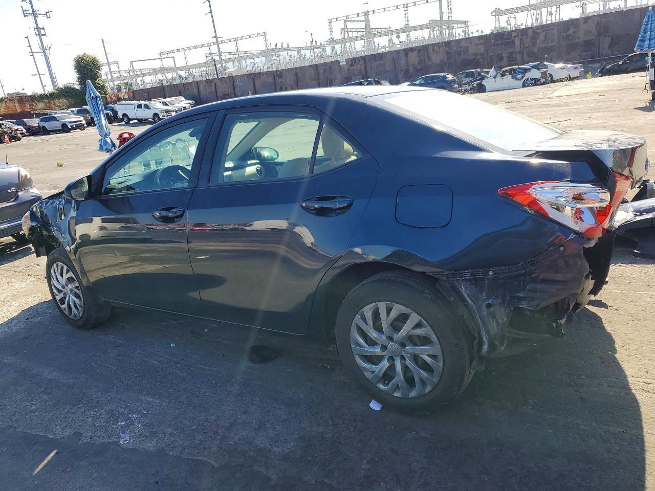 2017 Toyota Corolla Le - Image 2