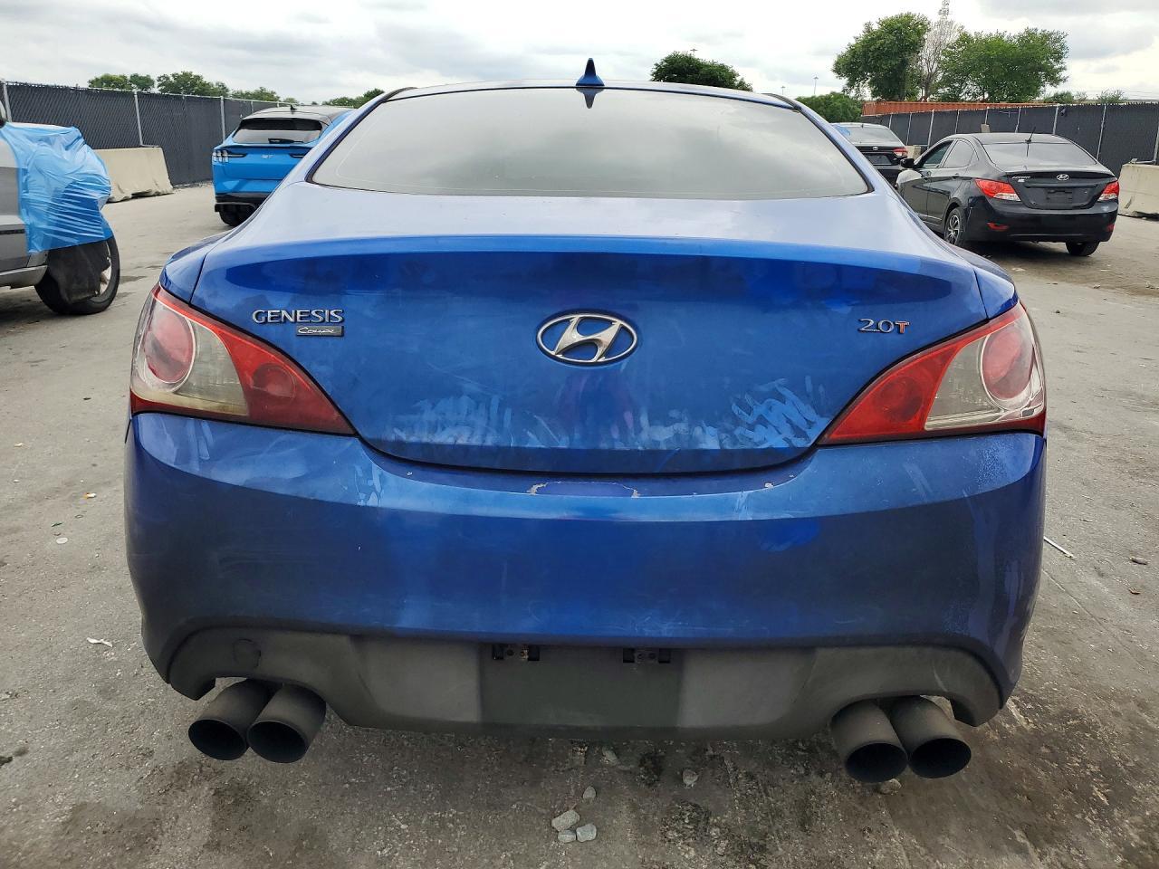 2010 Hyundai Genesis Coupe 2.0T - Image 6