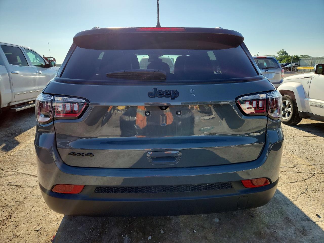 2024 Jeep Compass Latitude - Image 6
