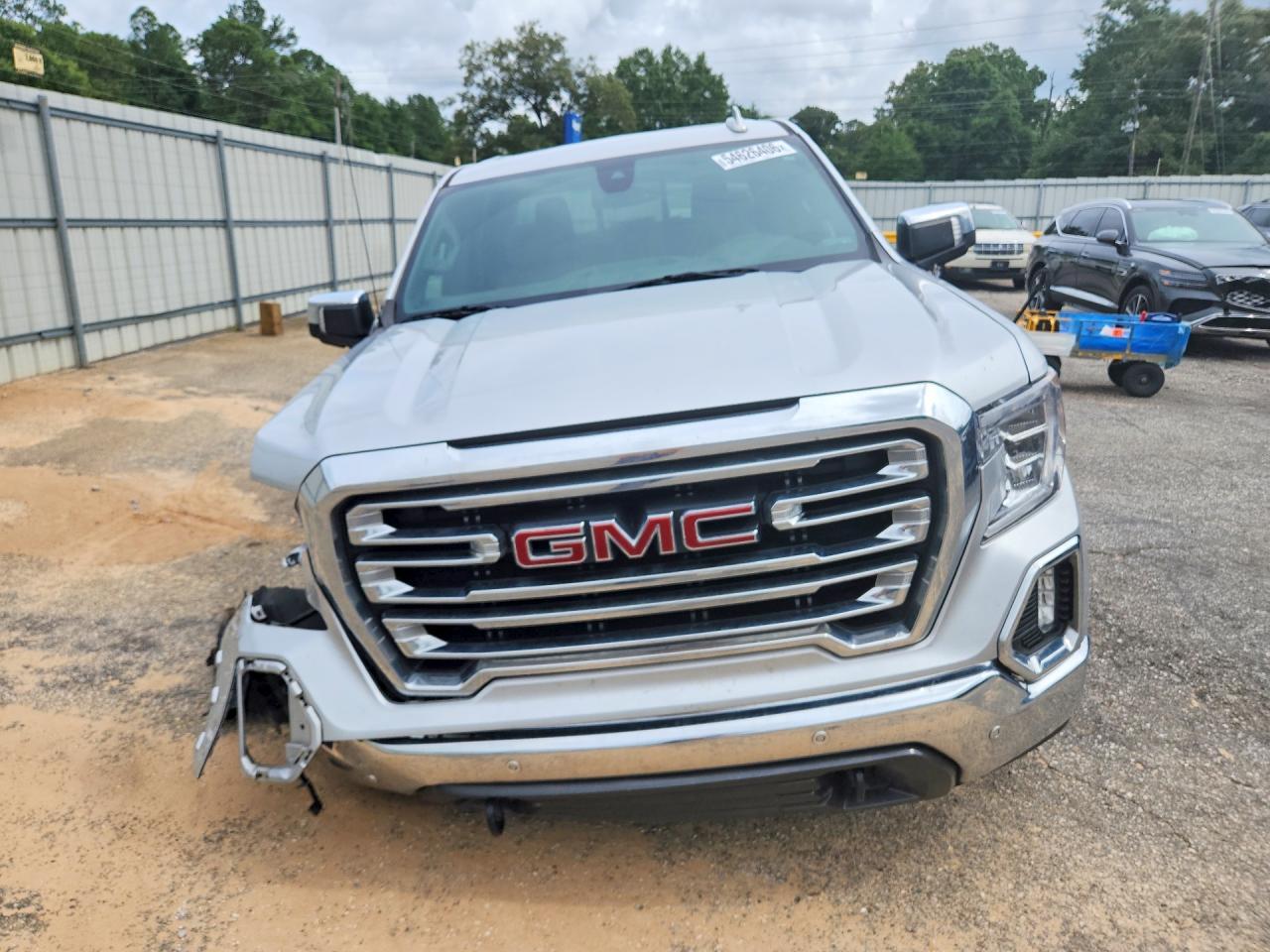 2022 GMC Sierra Limited K1500 Slt - Image 5