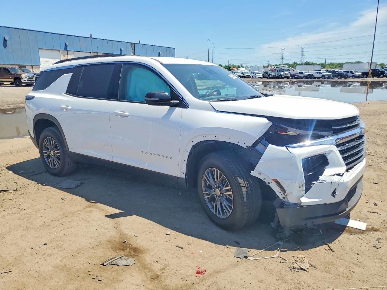 2026 Chevrolet Traverse Lt - Фото 4