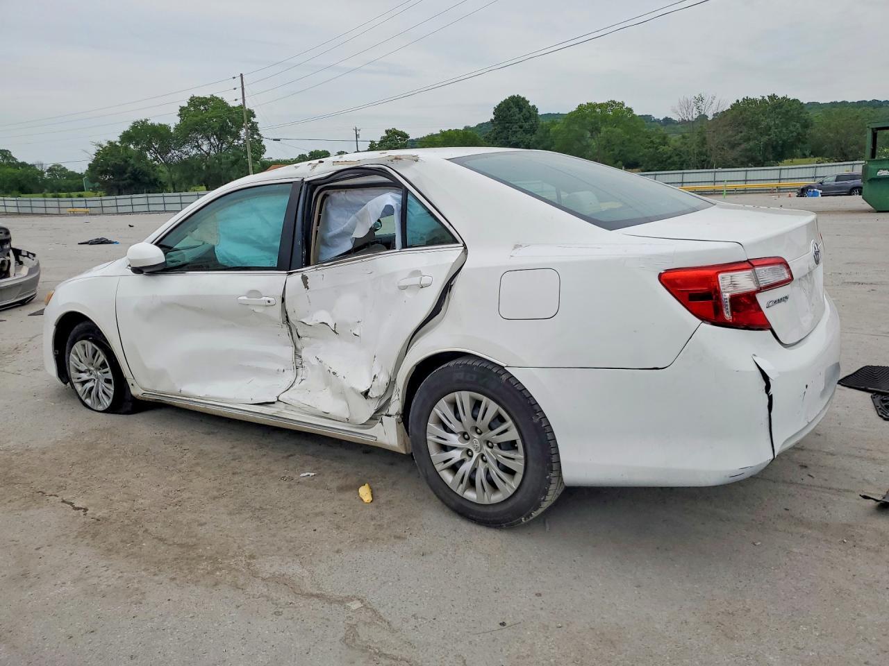 2012 Toyota Camry Le - Image 2