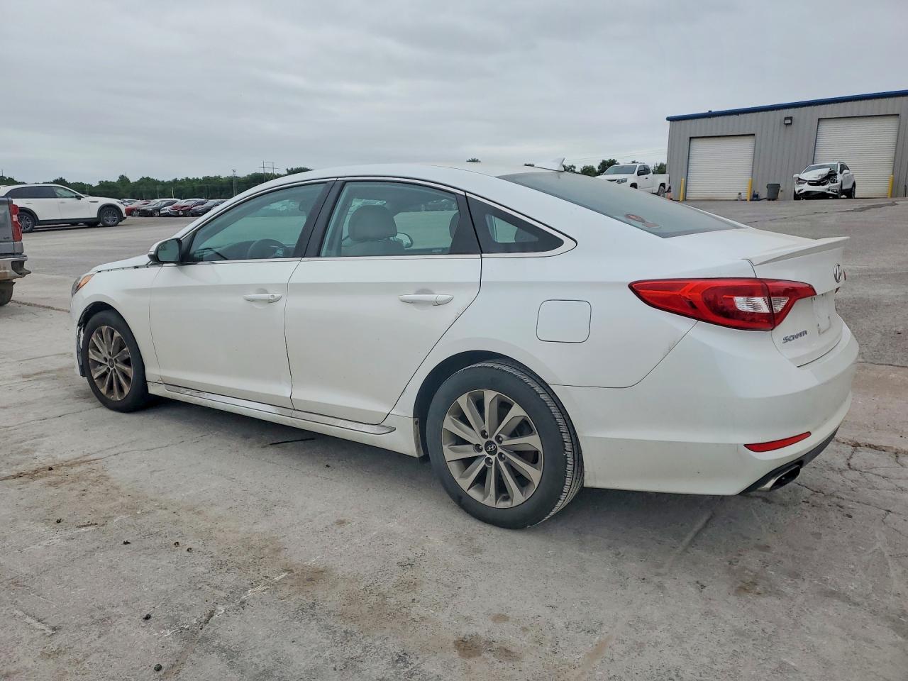 2017 Hyundai Sonata Sport - Image 2