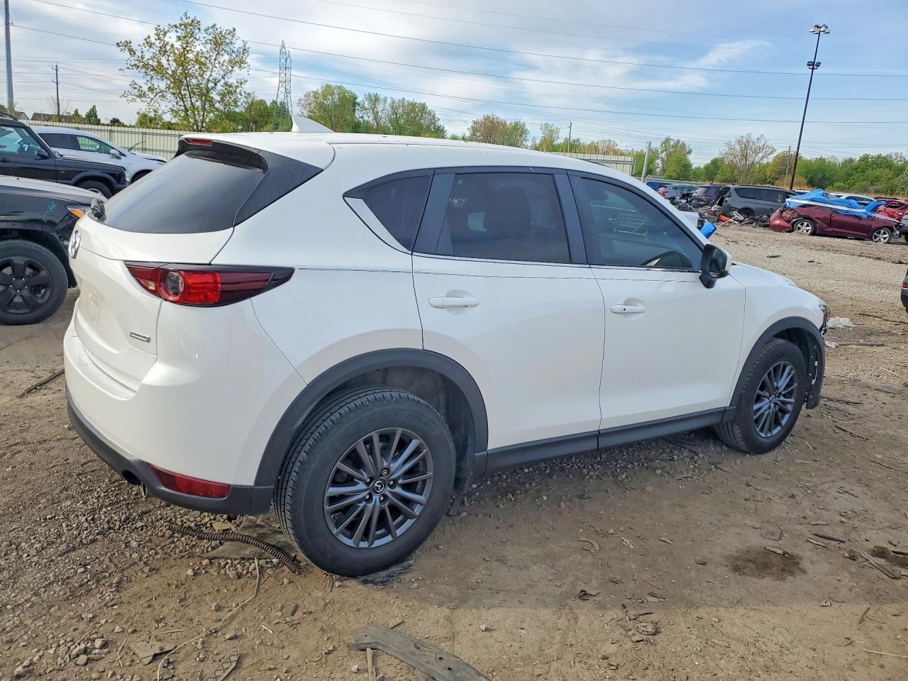 2019 Mazda Cx-5 Touring - Image 3