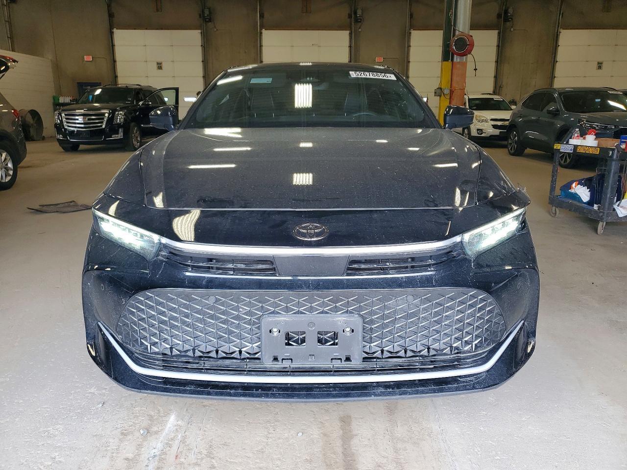 2025 Toyota Crown Nightshade - Фото 5