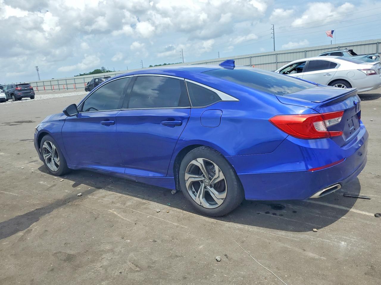 2019 Honda Accord Sport - Image 2