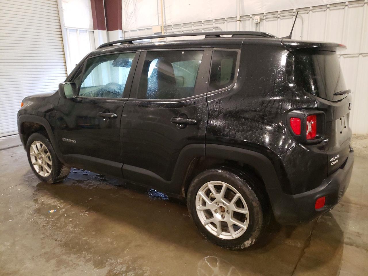 2022 Jeep Renegade Latitude - Фото 2
