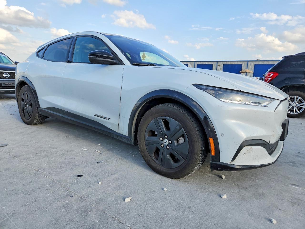 2022 Ford Mustang Mach-E California Route 1 - Фото 4